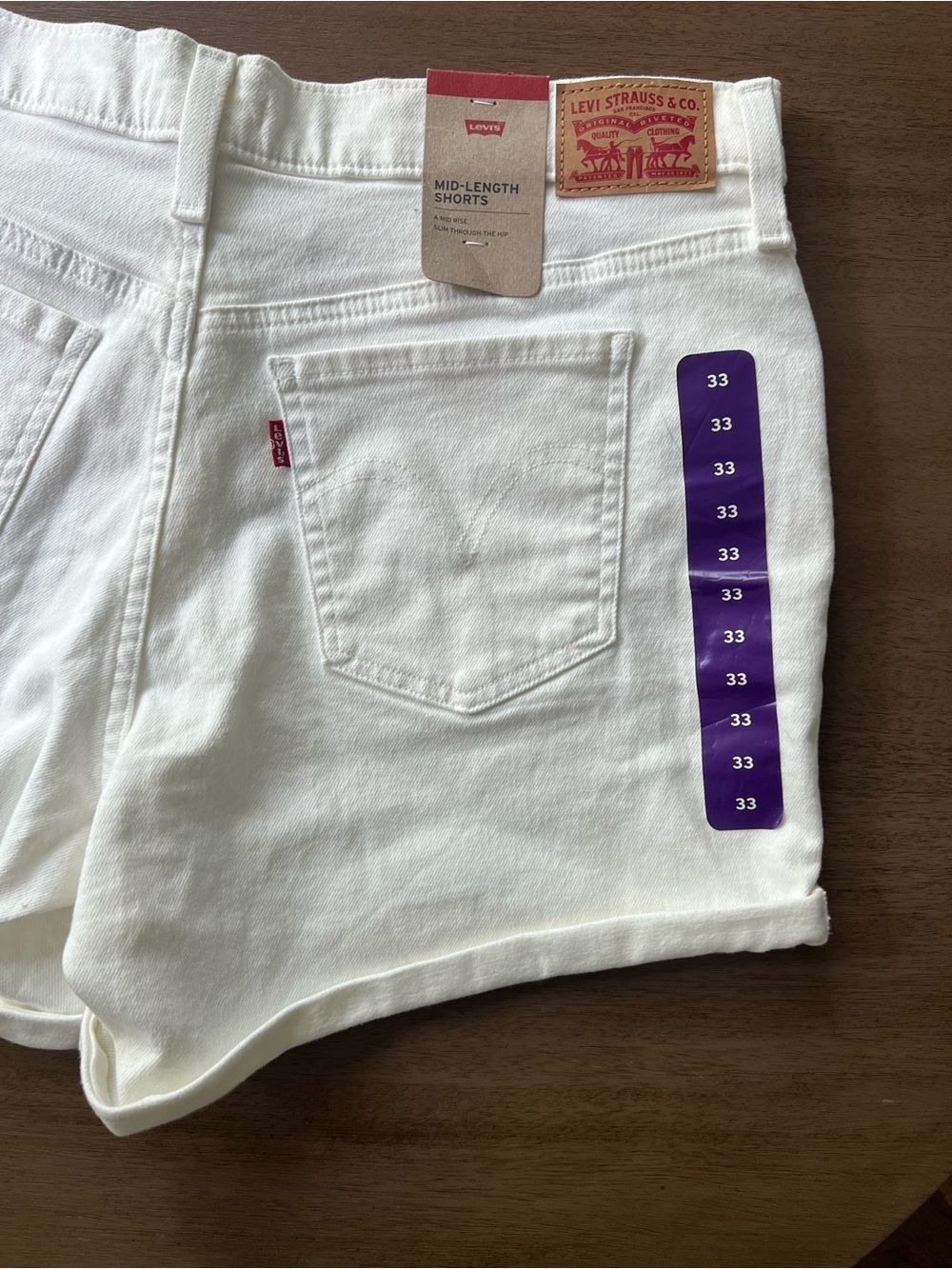 Levi's Cream Denim Shorts Women's Sz 33 Mid Rise NWT 🏷️